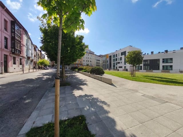 Local Commercial à louer à Santander - 550 € (Ref: 9822462)