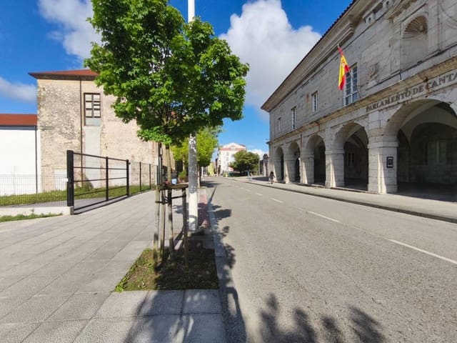 Local Commercial à louer à Santander - 550 € (Ref: 9822462)