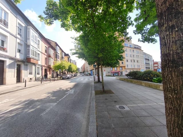Local Commercial à louer à Santander - 550 € (Ref: 9822462)