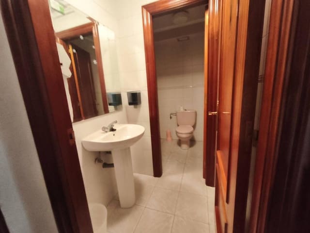 Erhverv til salg i Santander - € 318.000 (Ref: 9833522)