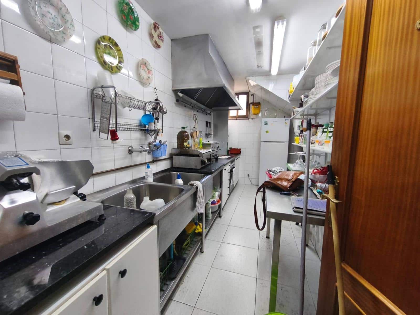 Gewerbe zu verkaufen in Santander - 318.000 € (Ref: 9833522)