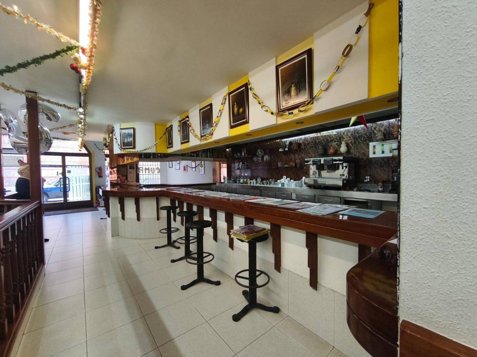 Gewerbe zu verkaufen in Santander - 318.000 € (Ref: 9833522)