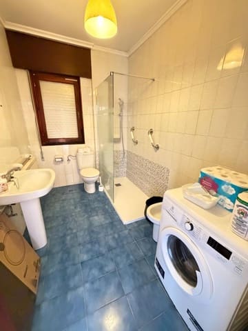 8 bedroom Semi-detached Villa for sale in Galizano, Ribamontán al Mar - € 800,001 (Ref: 9868450)