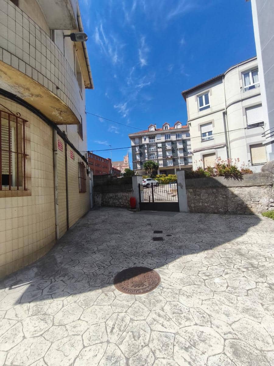 2 bedroom Flat for sale in Santander - € 289,000 (Ref: 9876438)