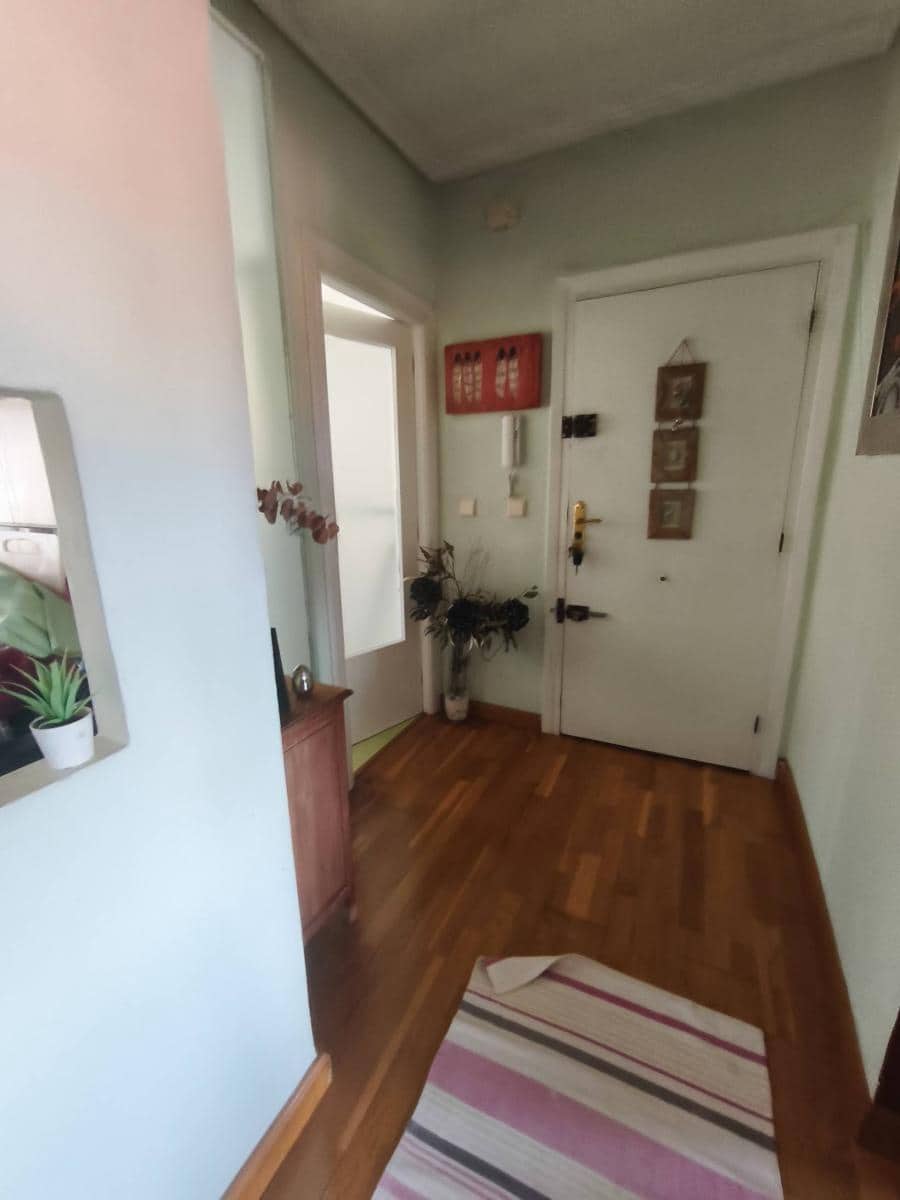 2 bedroom Flat for sale in Santander - € 289,000 (Ref: 9876438)