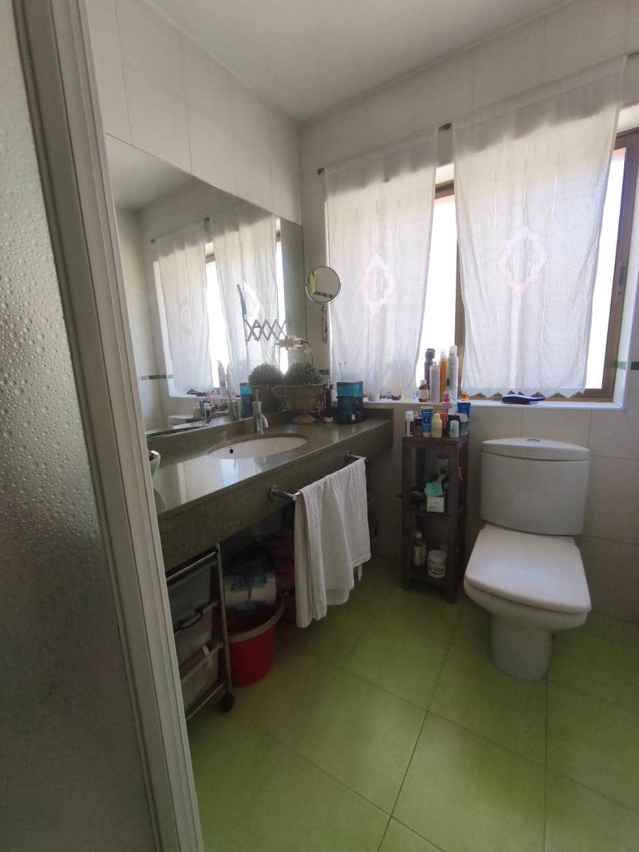 2 bedroom Flat for sale in Santander - € 289,000 (Ref: 9876438)