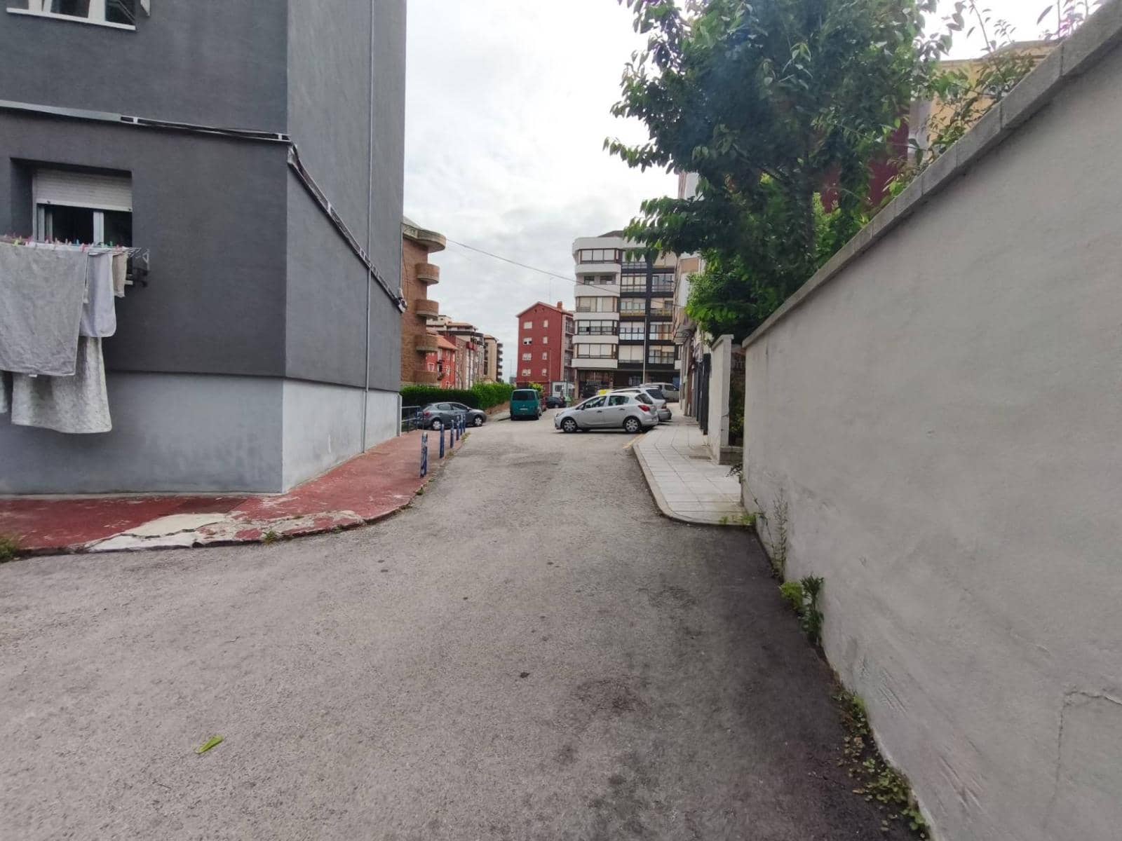 Kommersiell til salgs i Santander - € 53 000 (Ref: 9880754)
