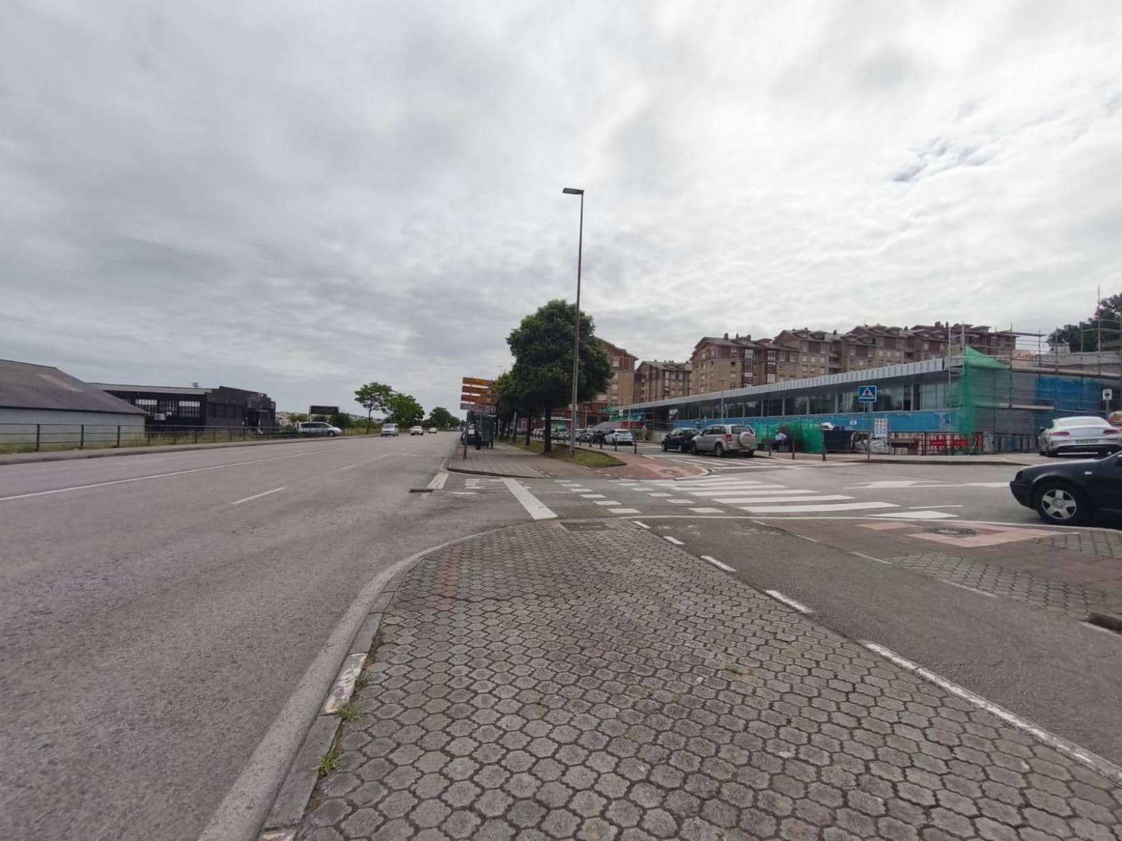 Kommersiell til salgs i Santander - € 53 000 (Ref: 9880754)