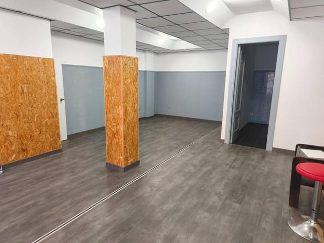 Kaupallinen myytävänä paikassa Santander - 59 000 € (Ref: 9900736)