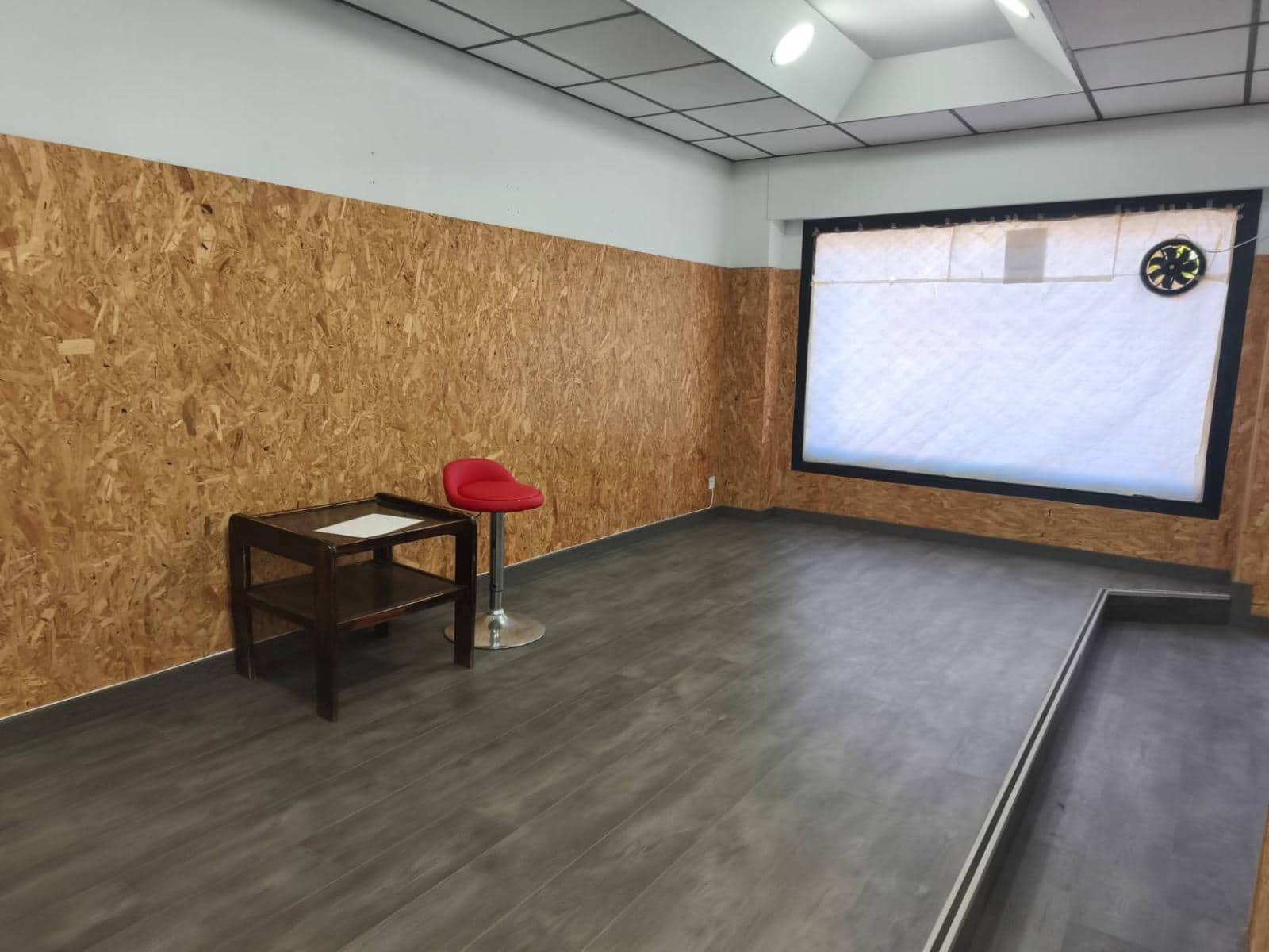 Kaupallinen myytävänä paikassa Santander - 59 000 € (Ref: 9900736)