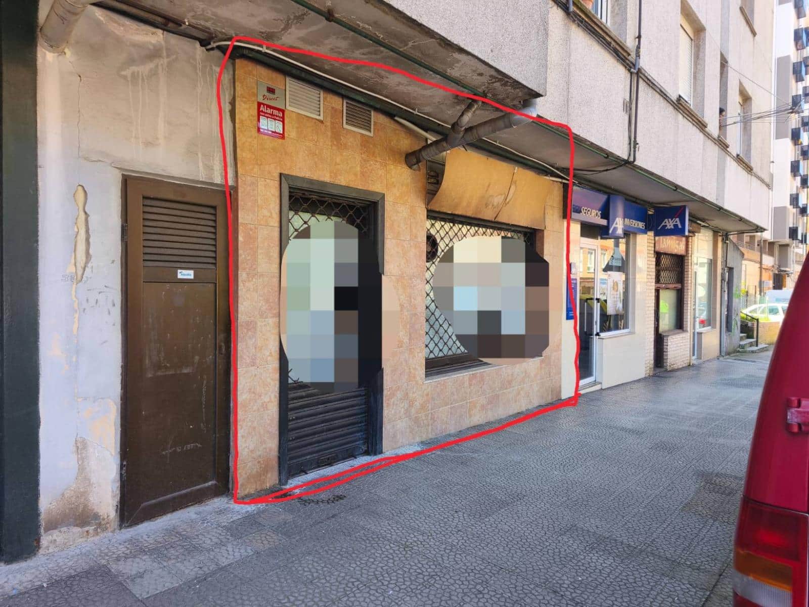 Kaupallinen myytävänä paikassa Santander - 59 000 € (Ref: 9900736)