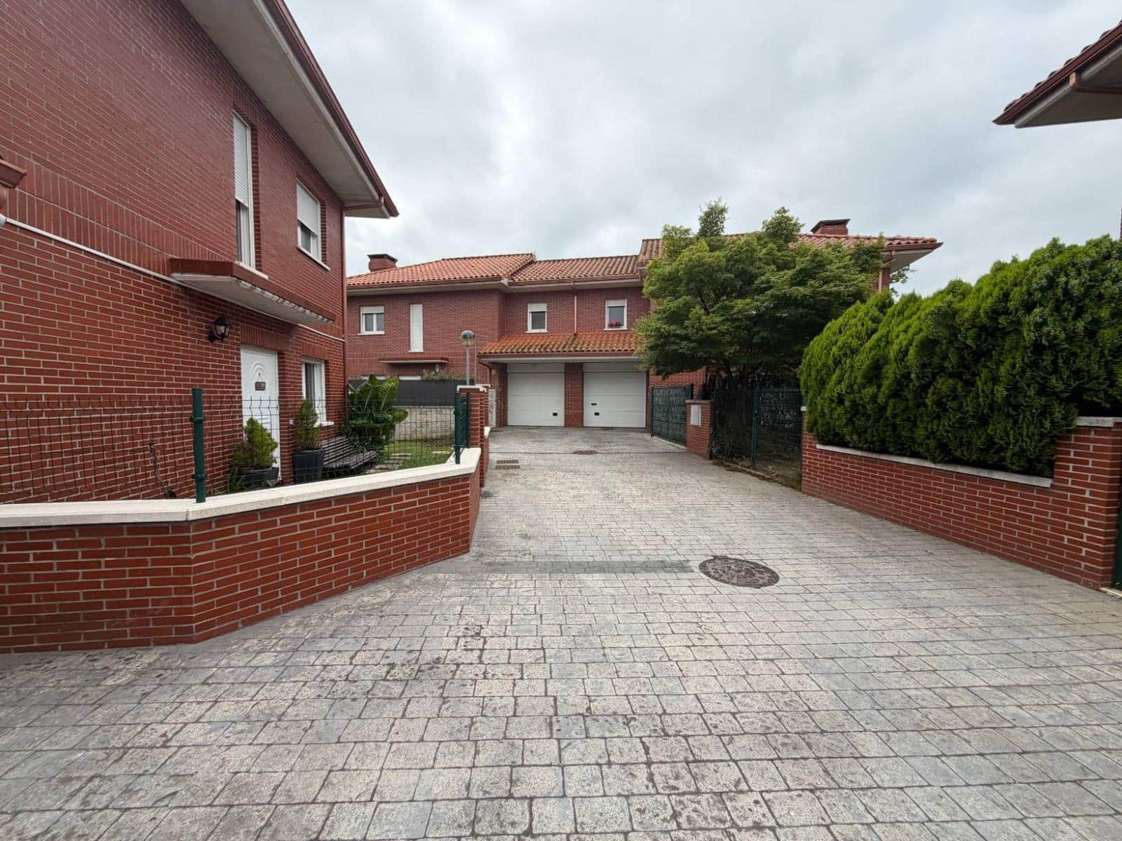 3 bedroom Semi-detached Villa for sale in Reocin - € 335,000 (Ref: 9910483)
