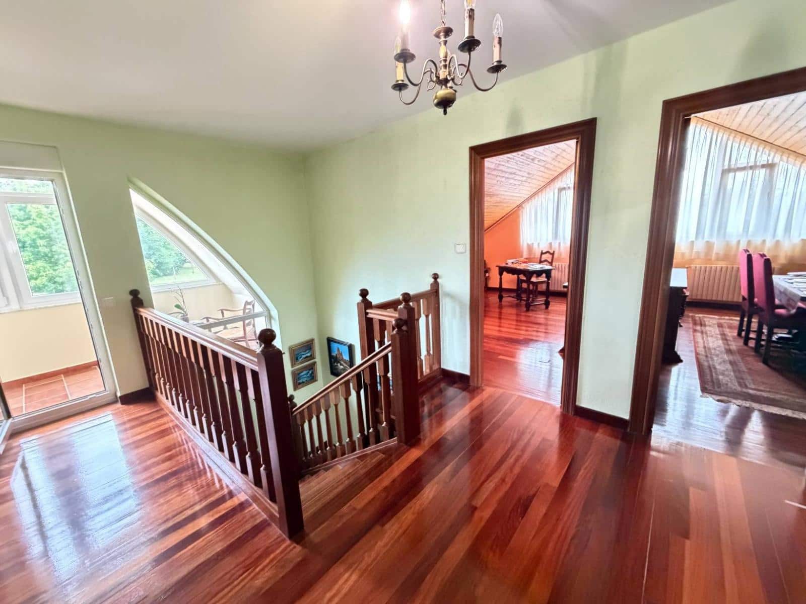 4 bedroom Semi-detached Villa for sale in Torrelavega - € 490,000 (Ref: 9910484)
