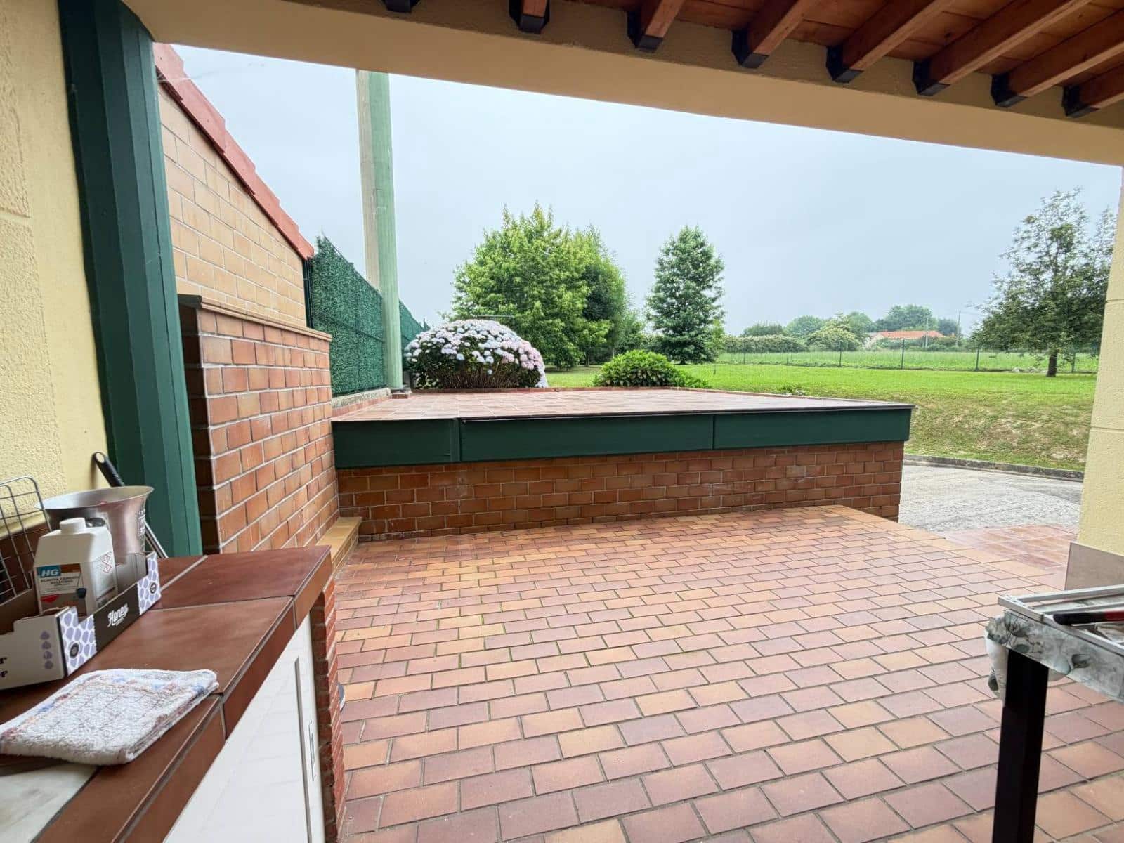 4 bedroom Semi-detached Villa for sale in Torrelavega - € 490,000 (Ref: 9910484)