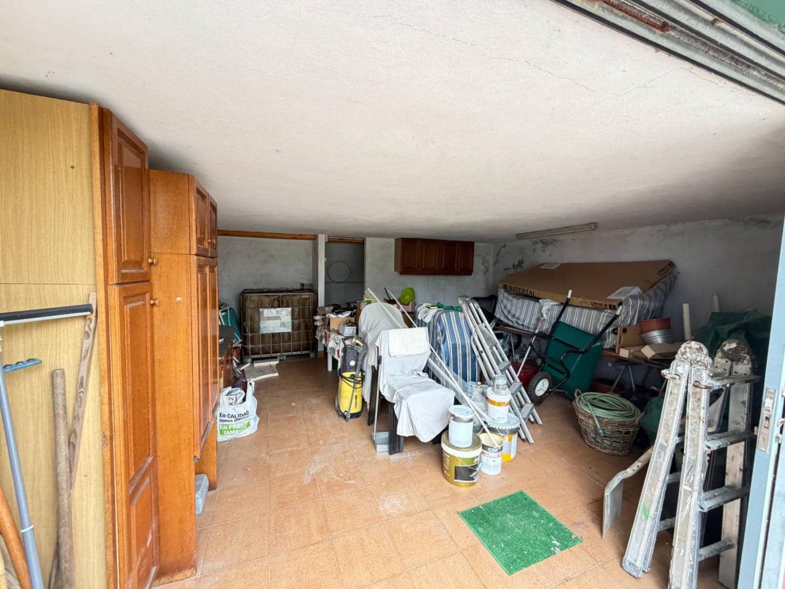 4 bedroom Semi-detached Villa for sale in Torrelavega - € 490,000 (Ref: 9910484)