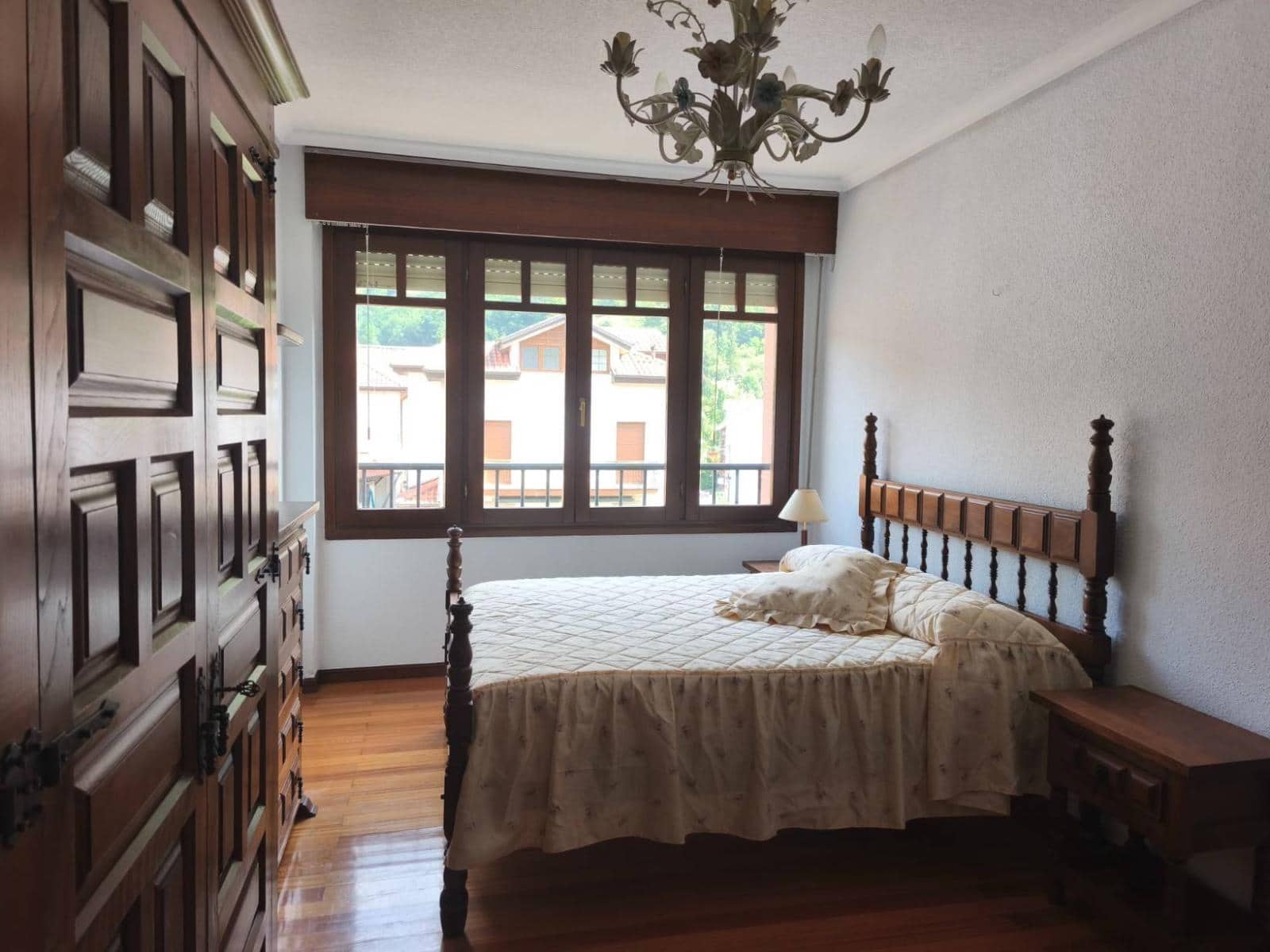 Piso de 3 habitaciones en Polaciones en venta - 169.000 € (Ref: 9933736)