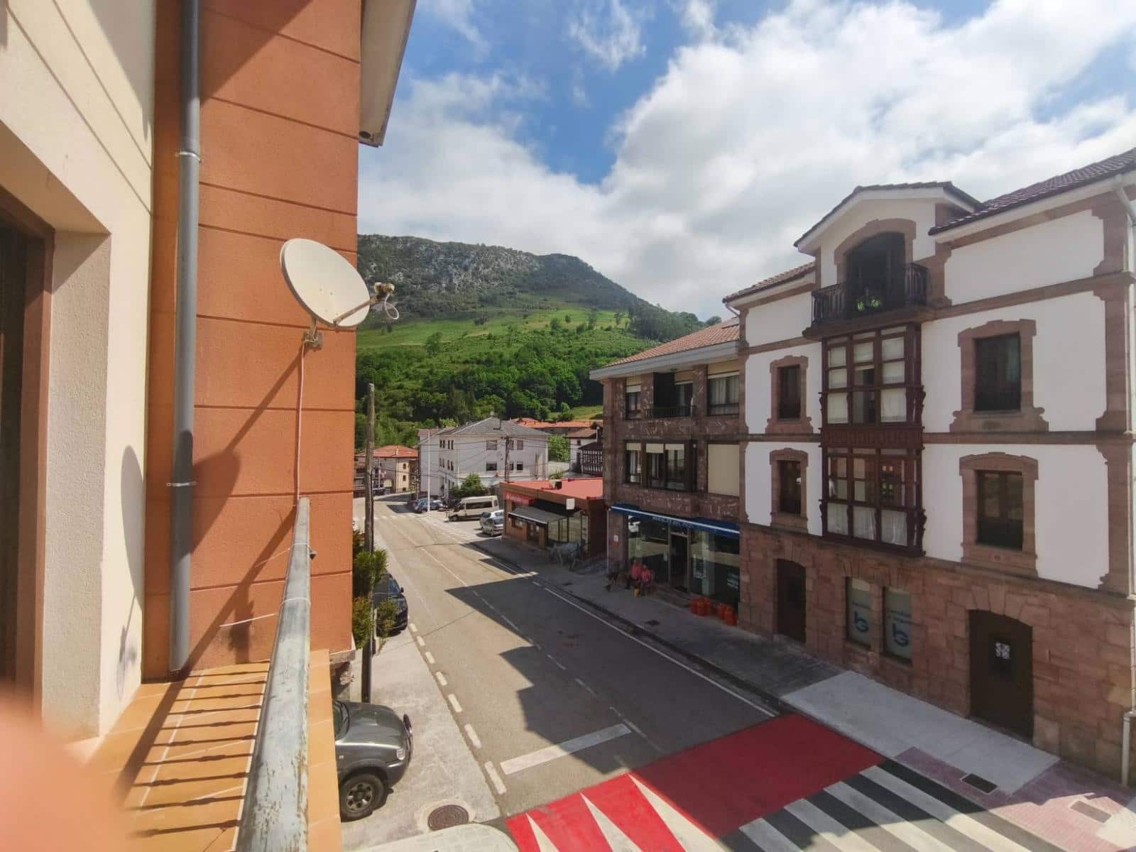 Piso de 3 habitaciones en Polaciones en venta - 169.000 € (Ref: 9933736)