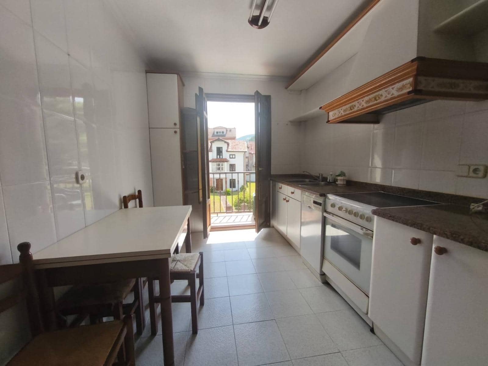 Piso de 3 habitaciones en Polaciones en venta - 169.000 € (Ref: 9933736)