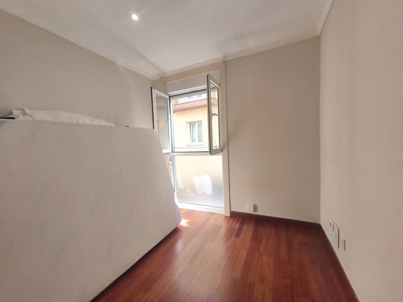 2 bedroom Flat for sale in Santander - € 175,000 (Ref: 9970302)