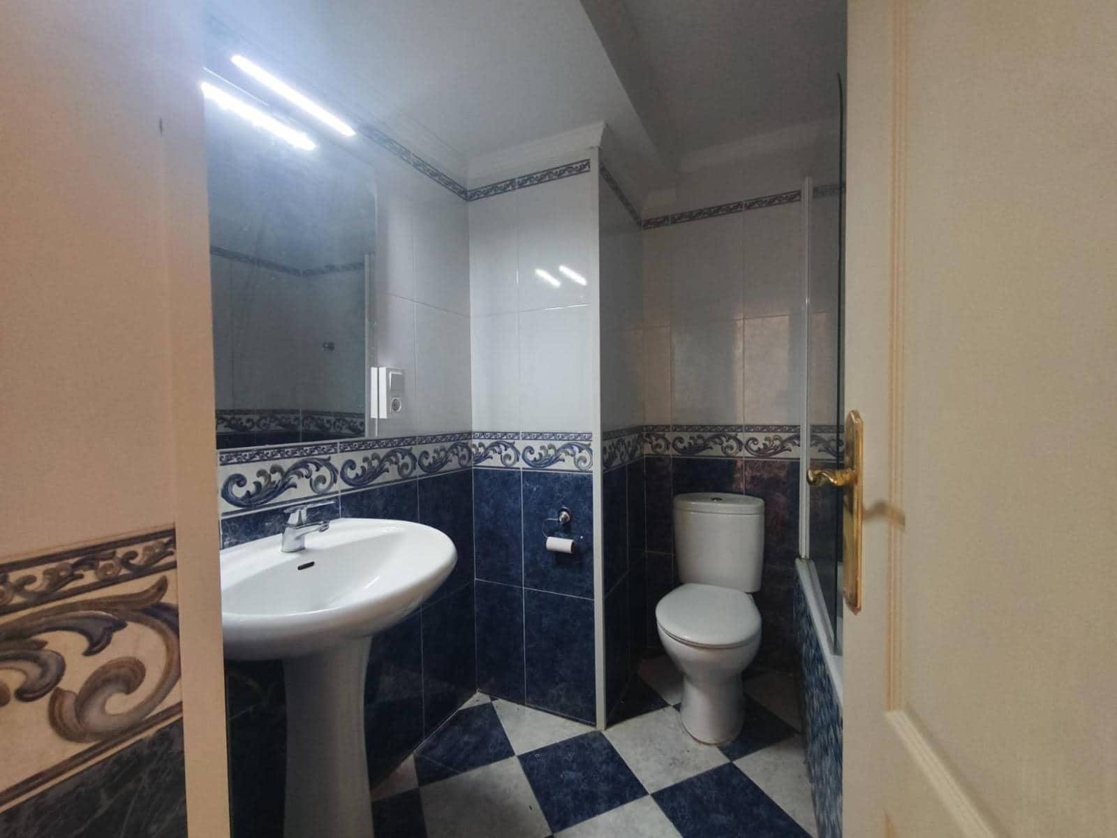 2 bedroom Flat for sale in Santander - € 175,000 (Ref: 9970302)