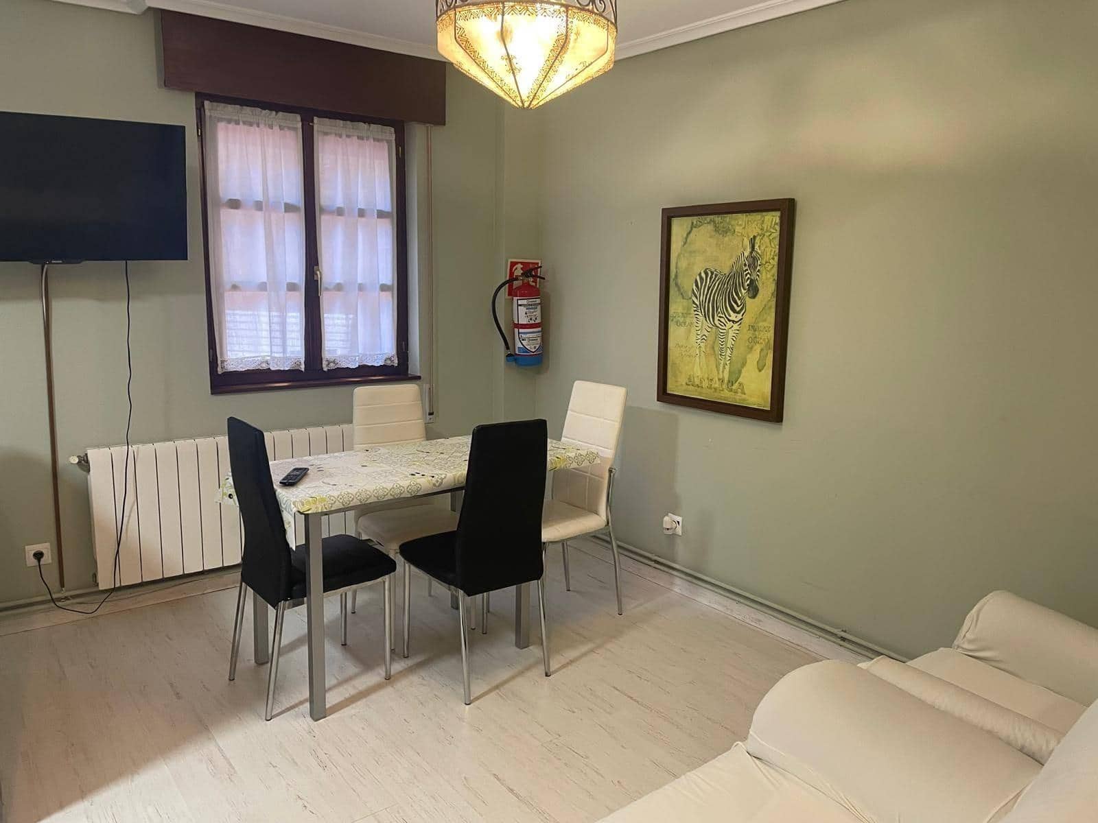 2 makuuhuone Huoneisto myytävänä paikassa Comillas mukana 
autotalli - 390 000 € (Ref: 9999566)