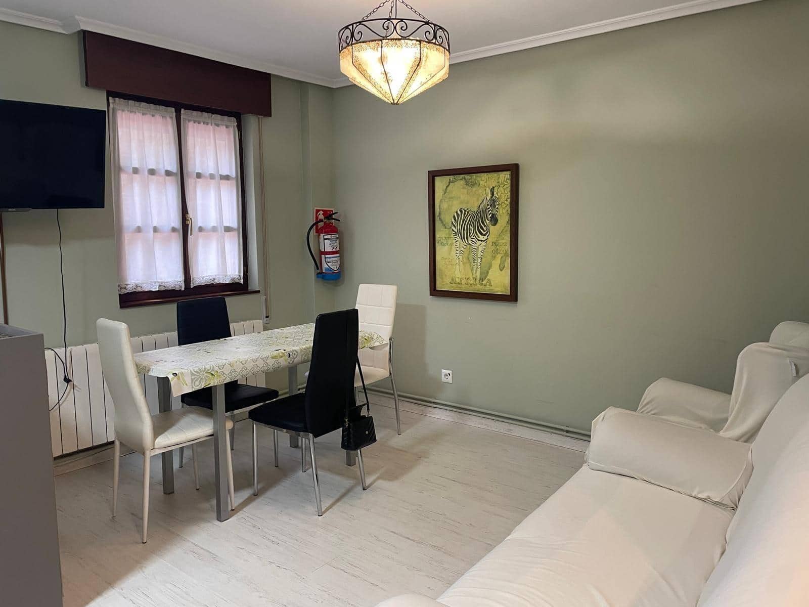 2 makuuhuone Huoneisto myytävänä paikassa Comillas mukana 
autotalli - 390 000 € (Ref: 9999566)