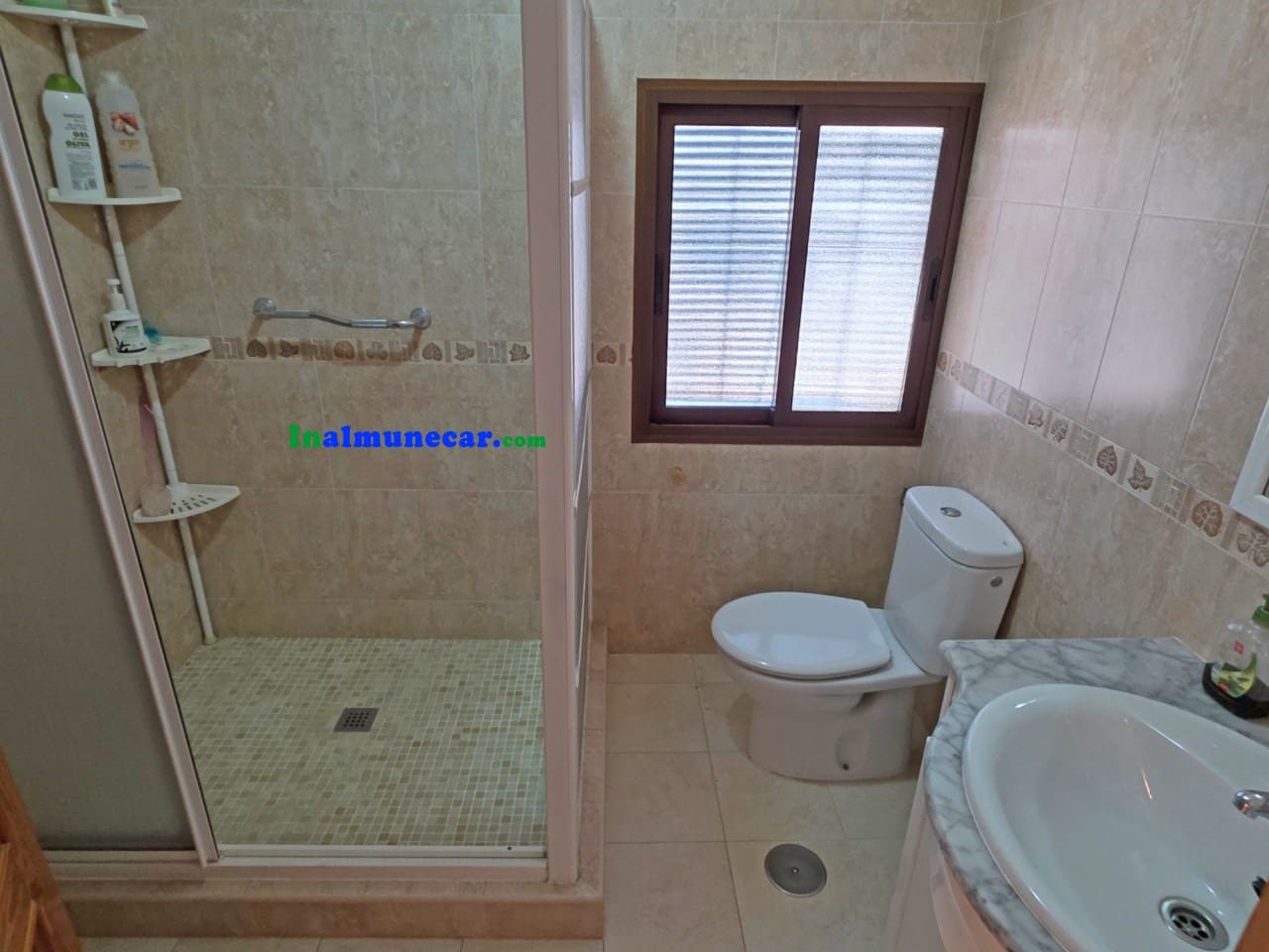 6 slaapkamer Huis te koop in Otivar - € 115.000 (Ref: 10017094)