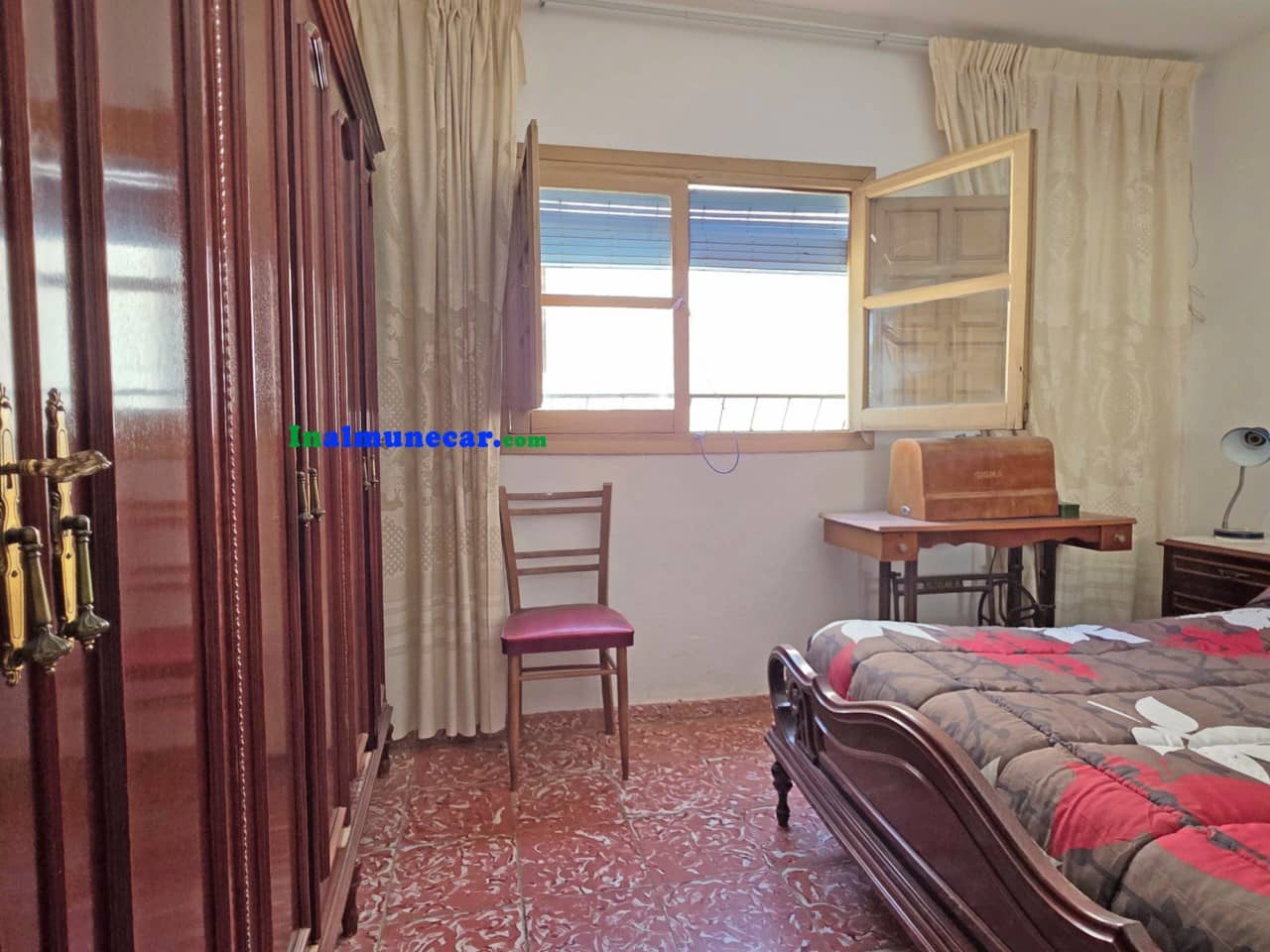 6 slaapkamer Huis te koop in Otivar - € 115.000 (Ref: 10017094)