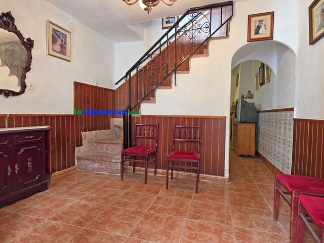 6 slaapkamer Huis te koop in Otívar - € 115.000 (Ref: 10017094)