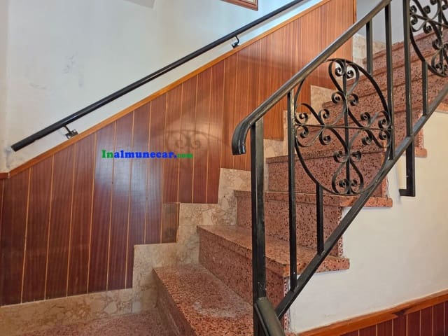 6 slaapkamer Huis te koop in Otívar - € 115.000 (Ref: 10017094)