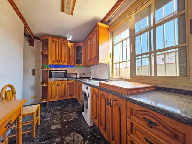 3 bedroom Flat for sale in Almuñécar - € 210,000 (Ref: 10017095)