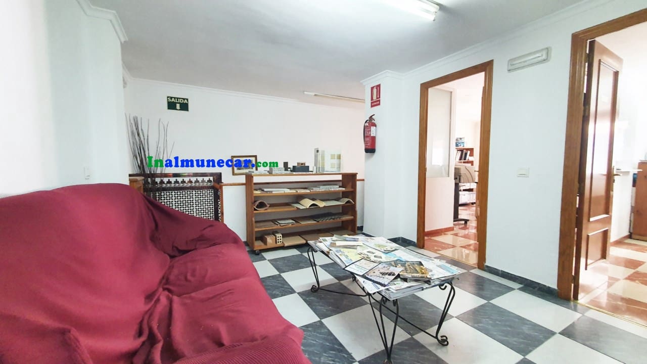Kommersiell til salgs i Almunecar - € 130 000 (Ref: 10070379)