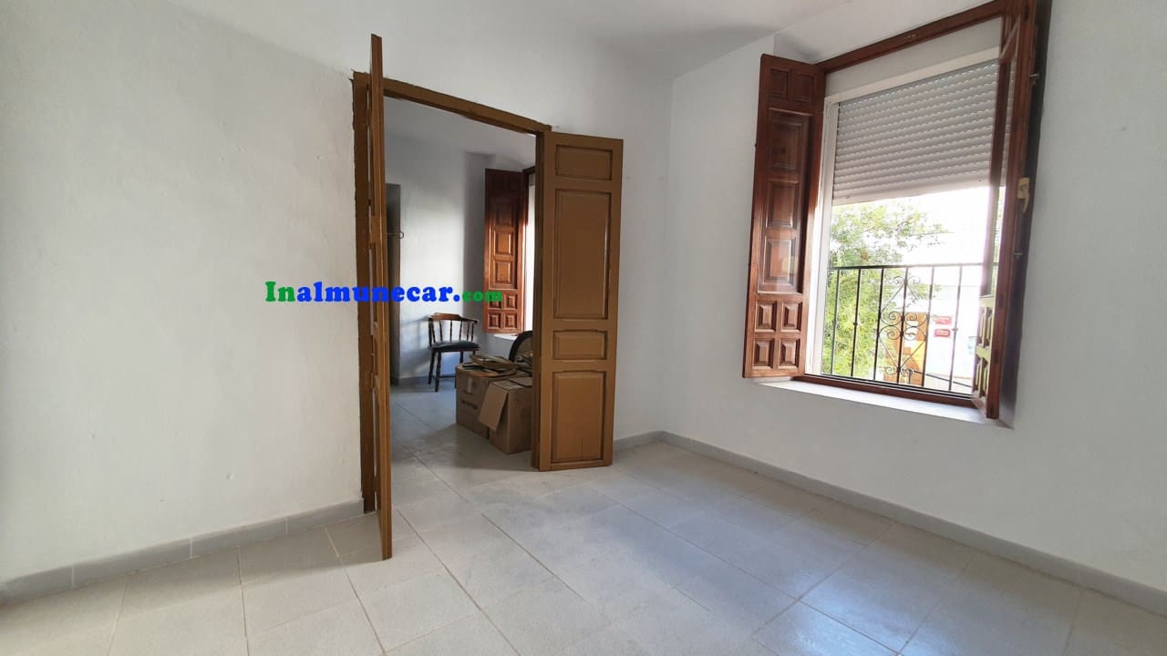 4 soveværelse Byhus til salg i Lentegi - € 65.000 (Ref: 8527750)