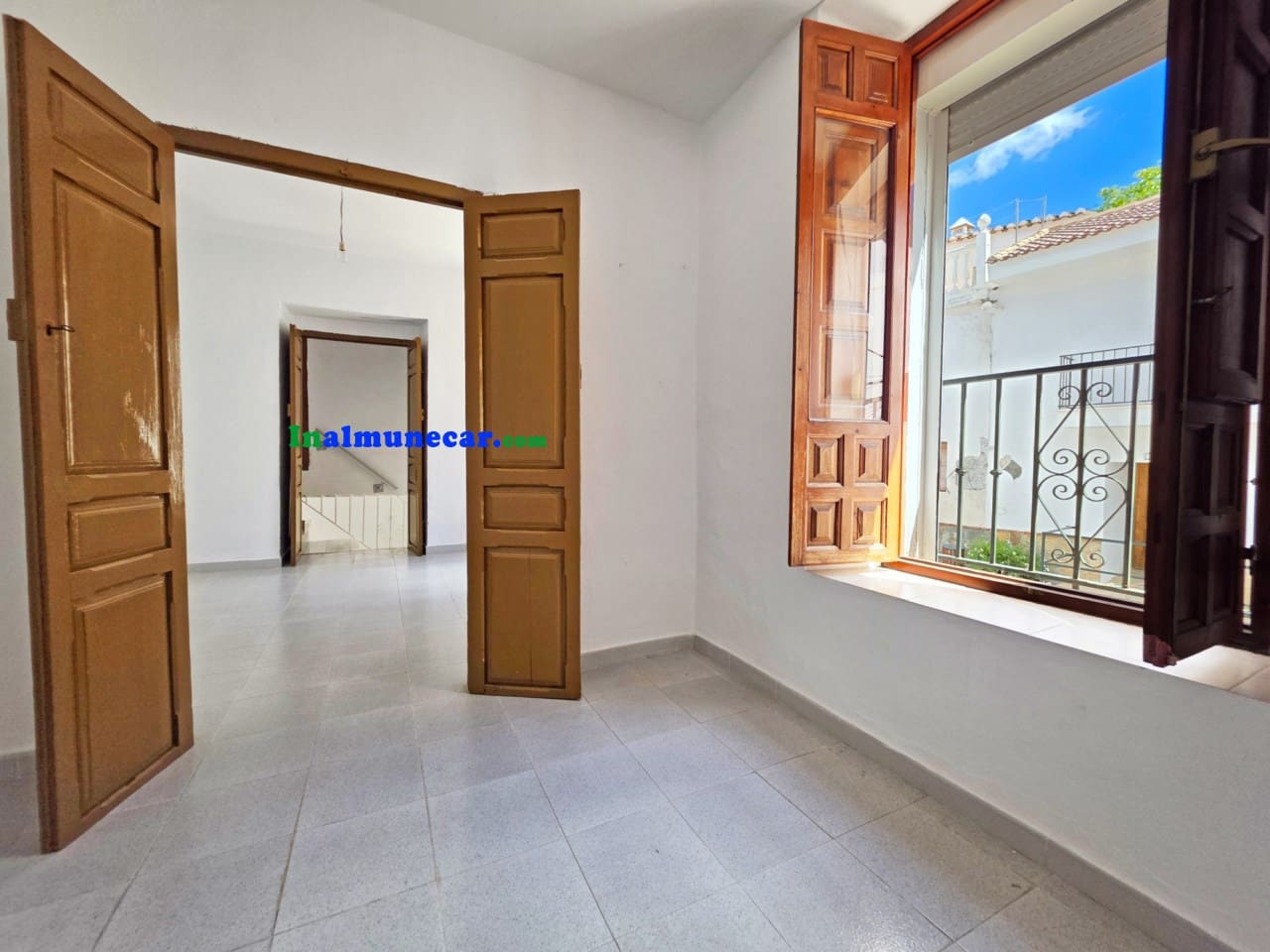 4 slaapkamer Huis te koop in Lentegi - € 65.000 (Ref: 8527750)