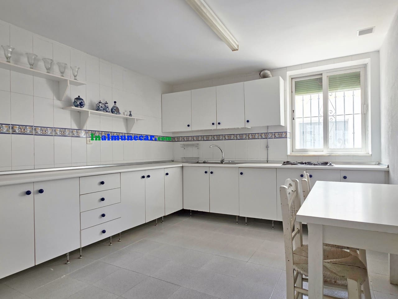 4 slaapkamer Huis te koop in Lentegi - € 65.000 (Ref: 8527750)