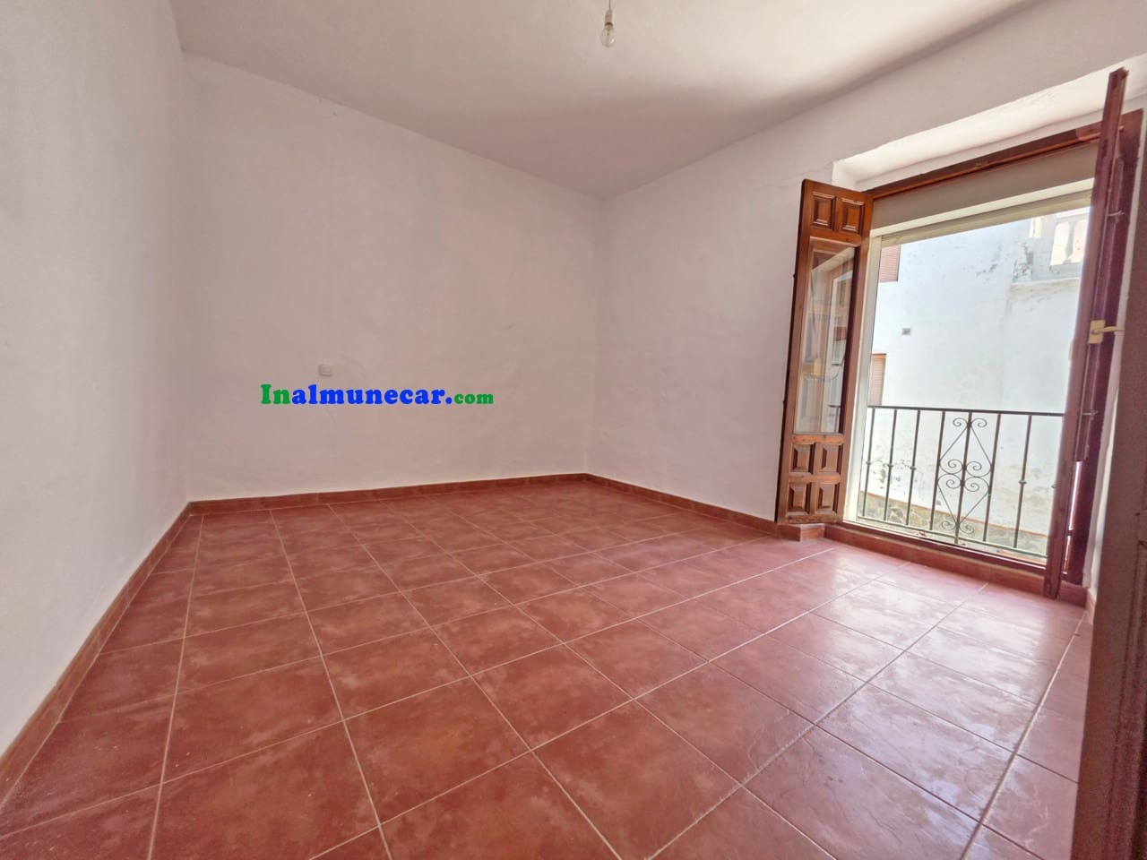 4 slaapkamer Huis te koop in Lentegi - € 65.000 (Ref: 8527750)
