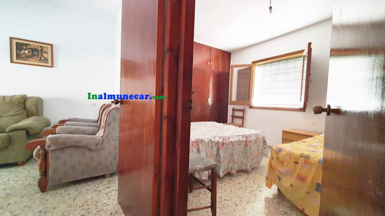 5 soveværelse Byhus til salg i Otivar - € 130.000 (Ref: 8540521)