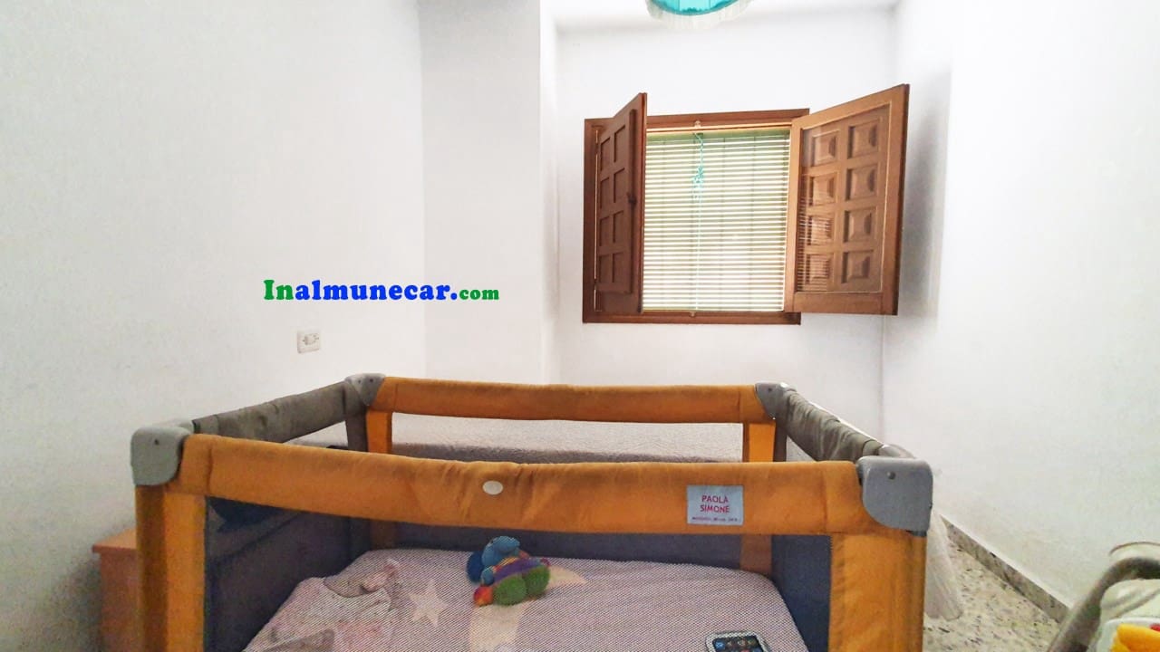 5 soveværelse Byhus til salg i Otivar - € 130.000 (Ref: 8540521)