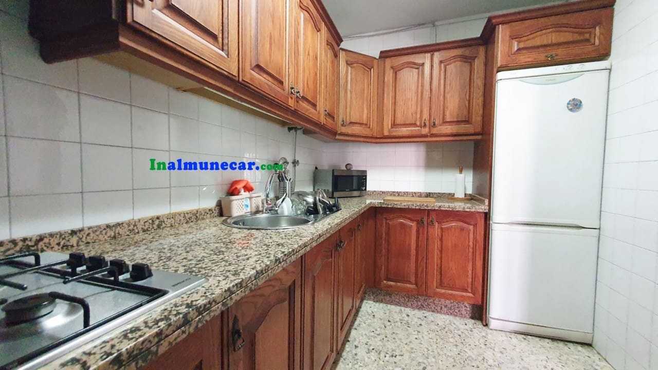 5 soveværelse Byhus til salg i Otivar - € 130.000 (Ref: 8540521)