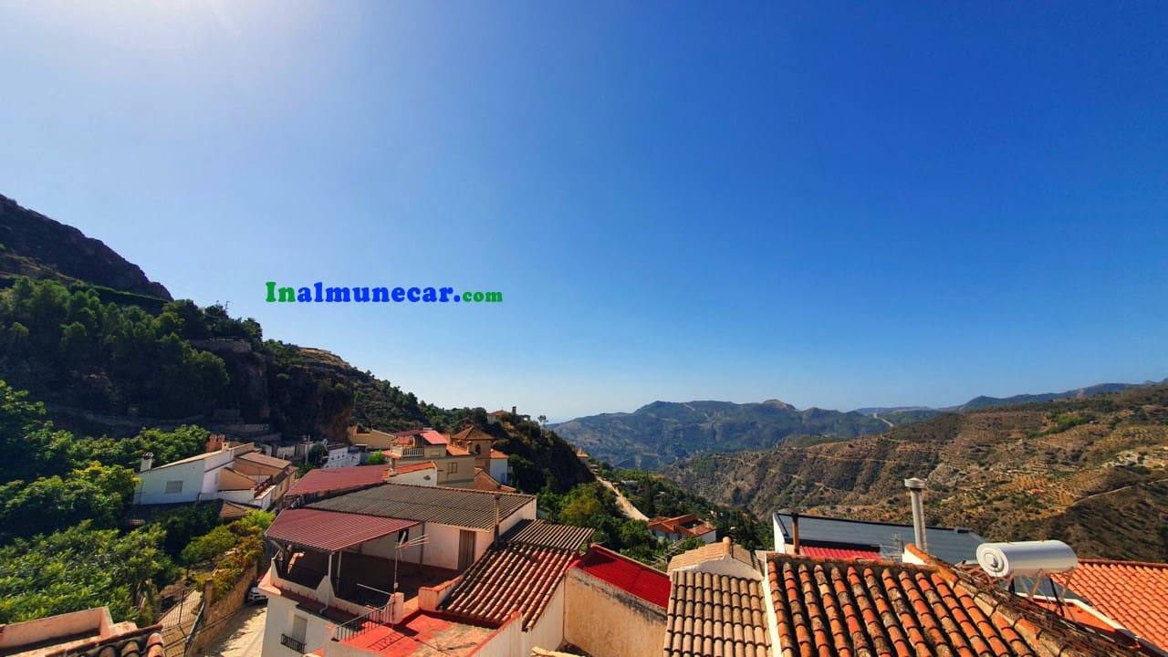 4 soveværelse Byhus til salg i Lentegi med garage - € 98.000 (Ref: 8624554)