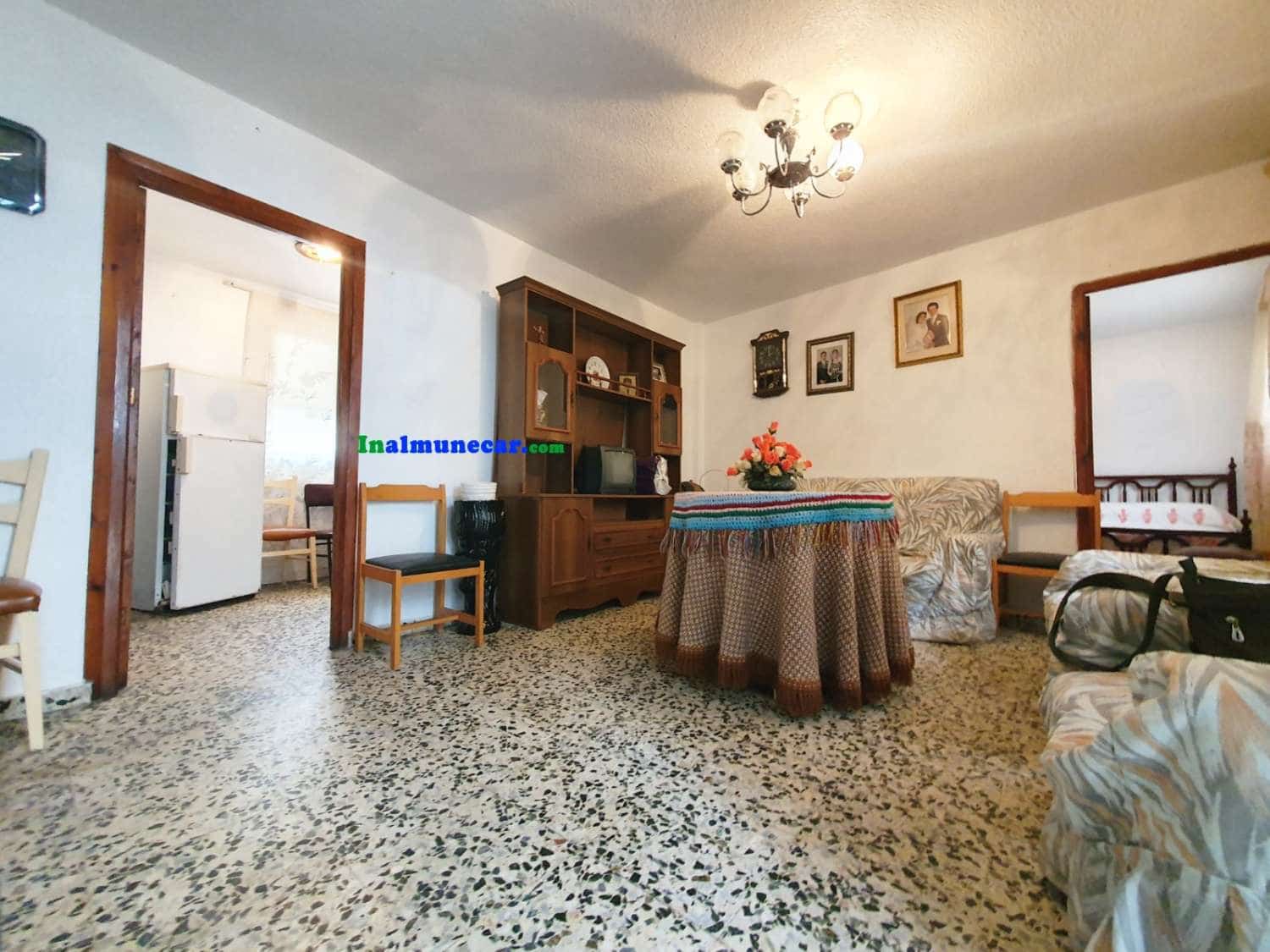 4 soveværelse Byhus til salg i Lentegi med garage - € 98.000 (Ref: 8624554)