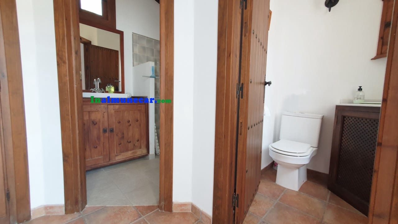 3 soveværelse Villa til salg i Almunecar med swimmingpool - € 685.000 (Ref: 8809346)