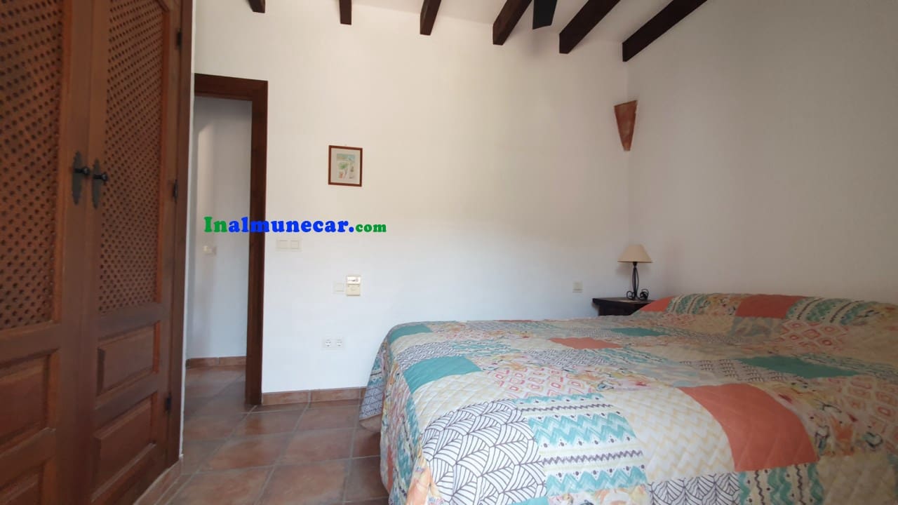 3 soveværelse Villa til salg i Almunecar med swimmingpool - € 685.000 (Ref: 8809346)