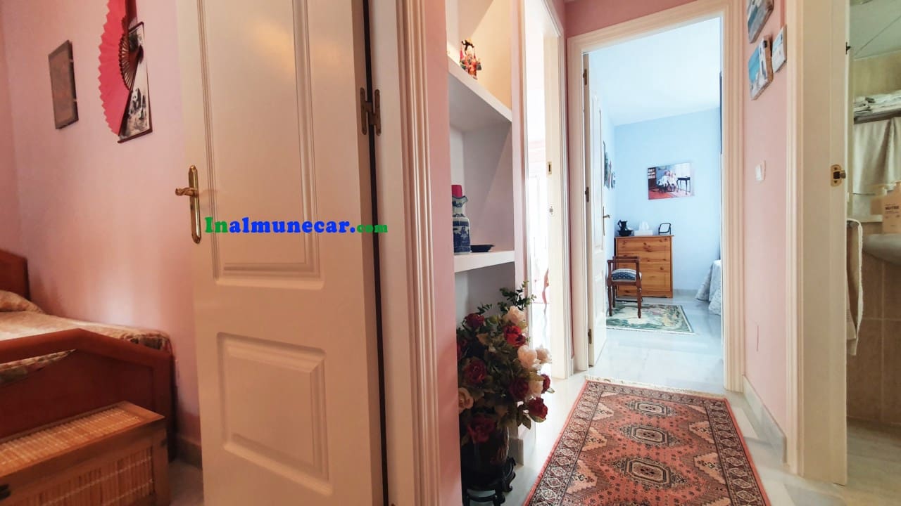 3 soveværelse Rækkehus til salg i La Herradura med swimmingpool garage - € 475.000 (Ref: 9017196)