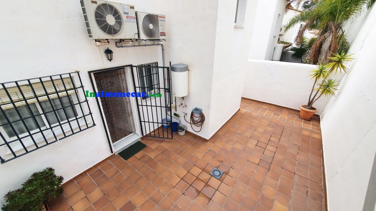 3 soveværelse Rækkehus til salg i La Herradura med swimmingpool garage - € 475.000 (Ref: 9017196)