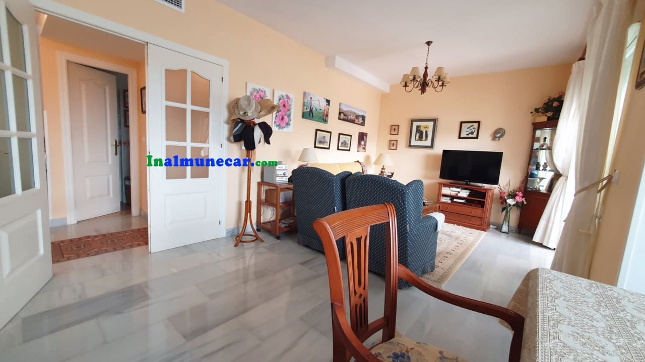 3 soveværelse Rækkehus til salg i La Herradura med swimmingpool garage - € 475.000 (Ref: 9017196)