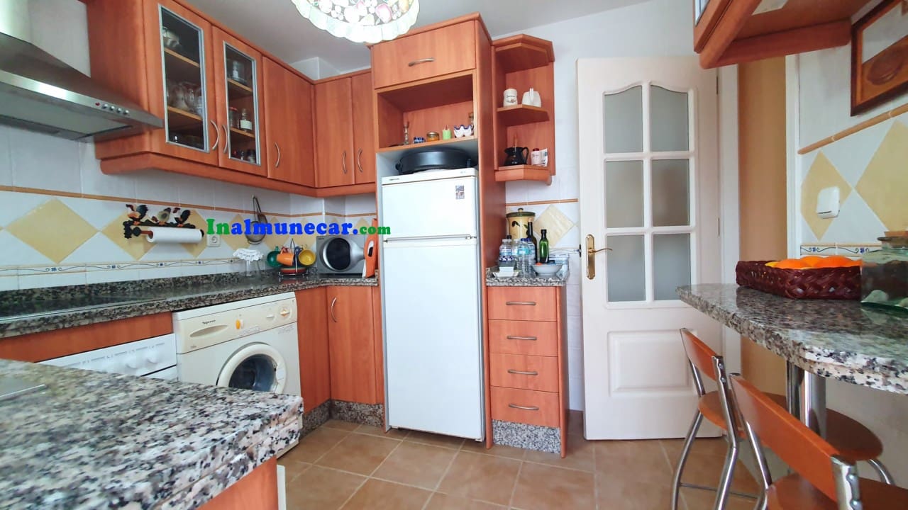 3 soveværelse Rækkehus til salg i La Herradura med swimmingpool garage - € 475.000 (Ref: 9017196)