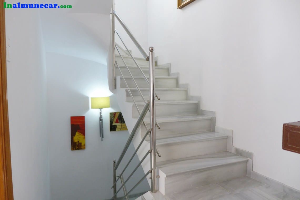 3 soveværelse Rækkehus til salg i Cotobro med swimmingpool garage - € 450.000 (Ref: 9171165)