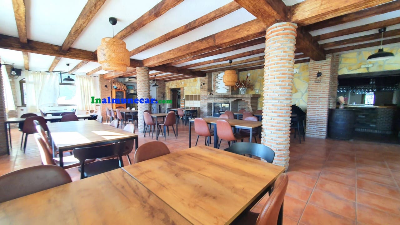 7 soveværelse Restaurant/Bar til salg i Otivar - € 750.000 (Ref: 9264053)