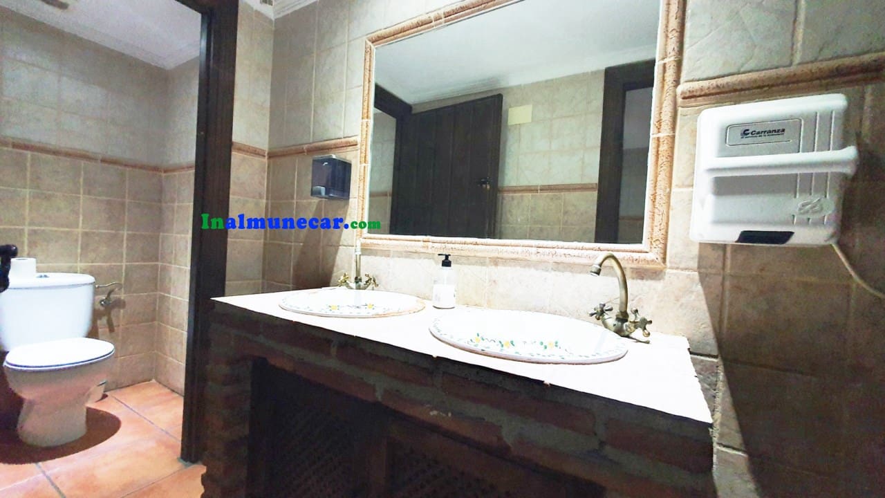 7 soveværelse Restaurant/Bar til salg i Otivar - € 750.000 (Ref: 9264053)